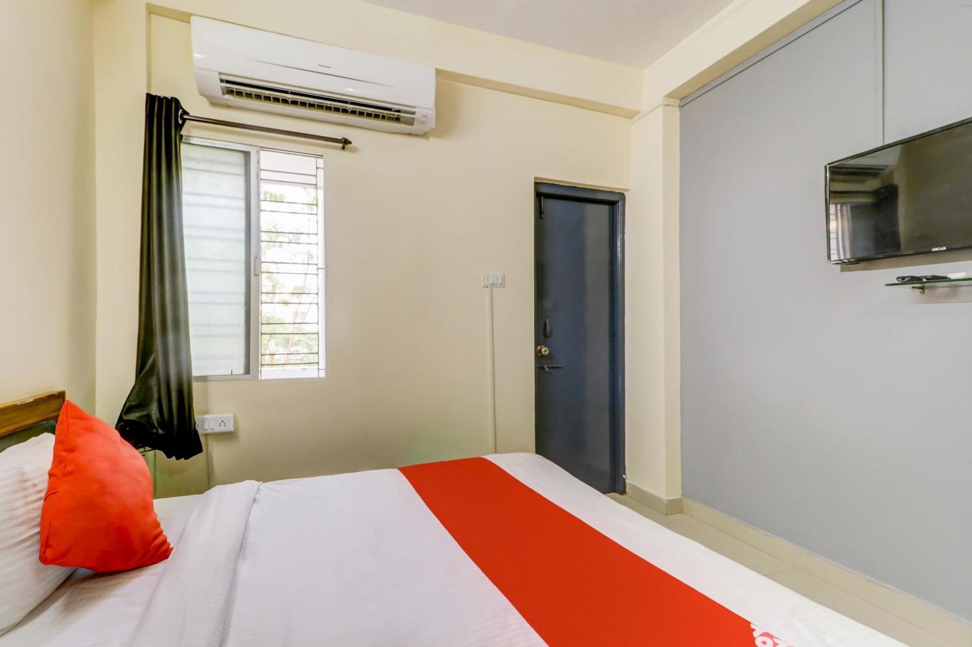 Hotel O The Crown Inn Nagpur Buitenkant foto
