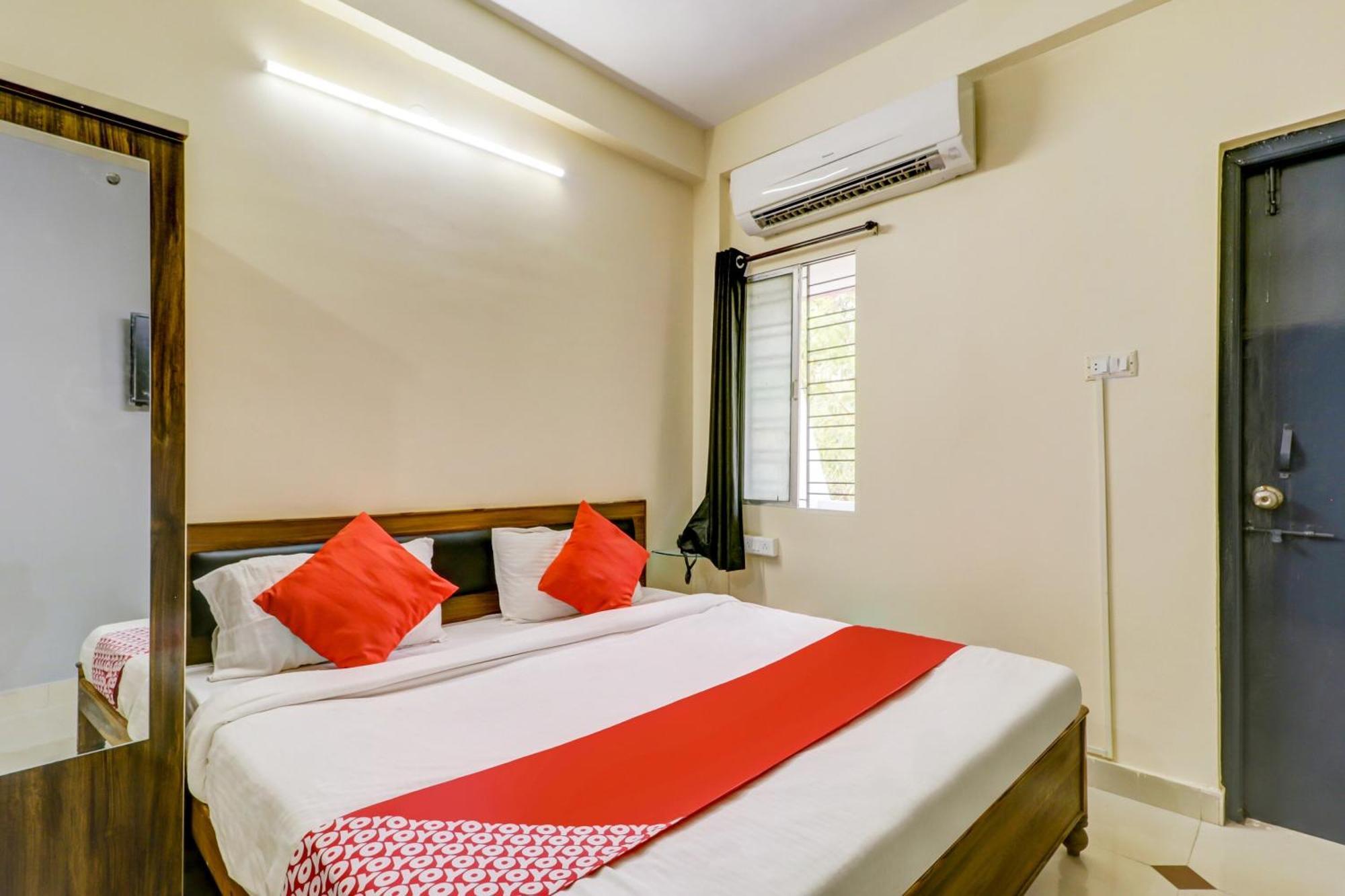 Hotel O The Crown Inn Nagpur Buitenkant foto