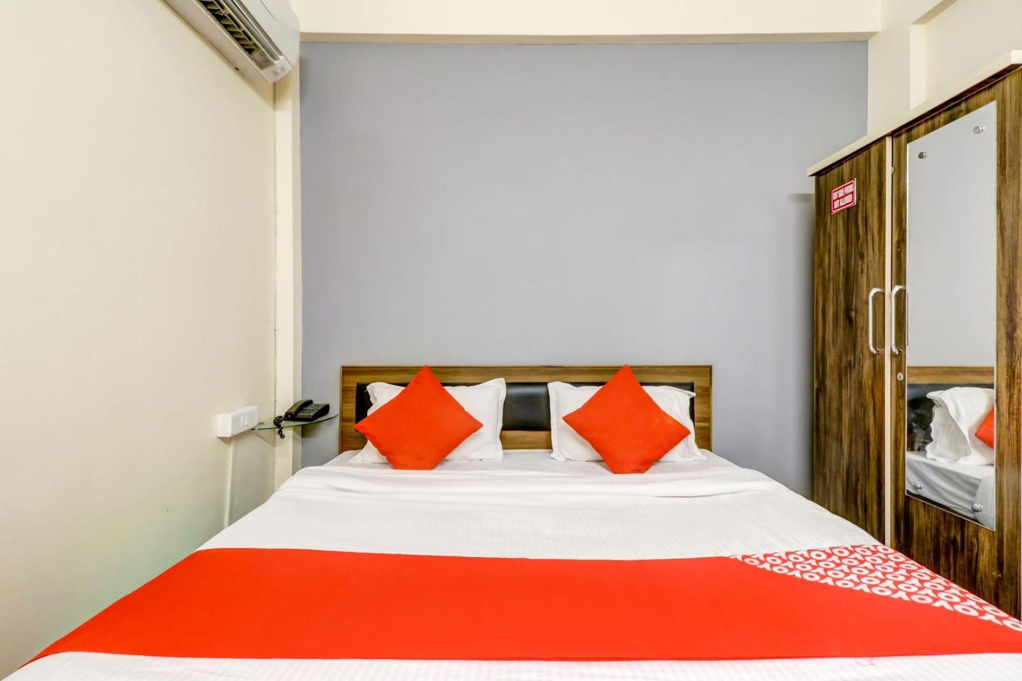 Hotel O The Crown Inn Nagpur Buitenkant foto